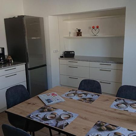 Apartment Ferienwohnung Vogt Зинцхайм Екстериор снимка